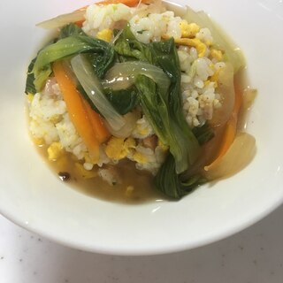 青梗菜と新玉葱のあんかけ炒飯(^○^)